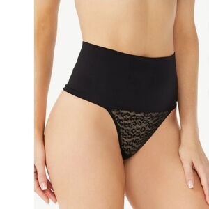 SOFIA VERGARA SHAPEAR